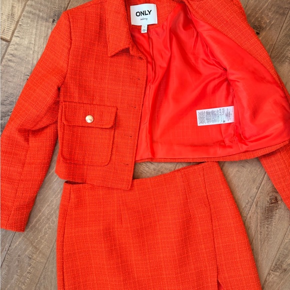 Only Vibrant Orange Tweed Suit - Picture 6 of 6
